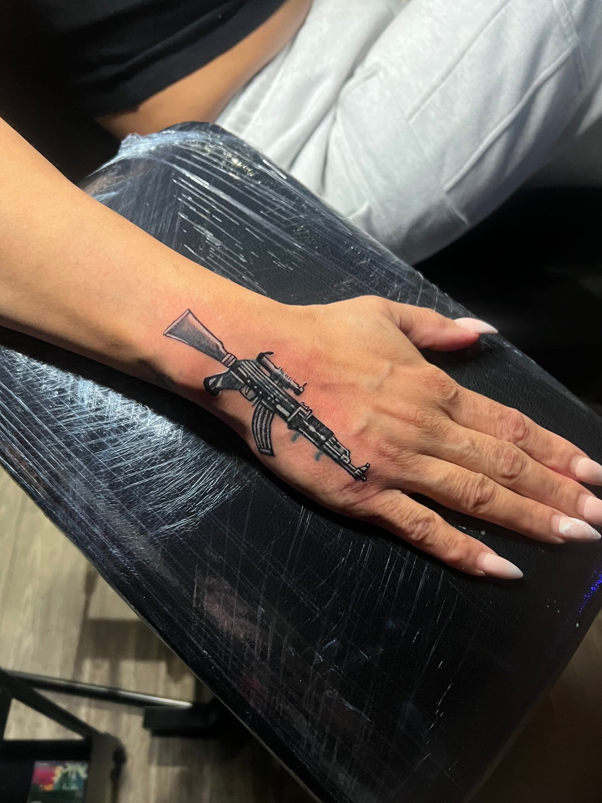 Lv ink - Tattoo studio