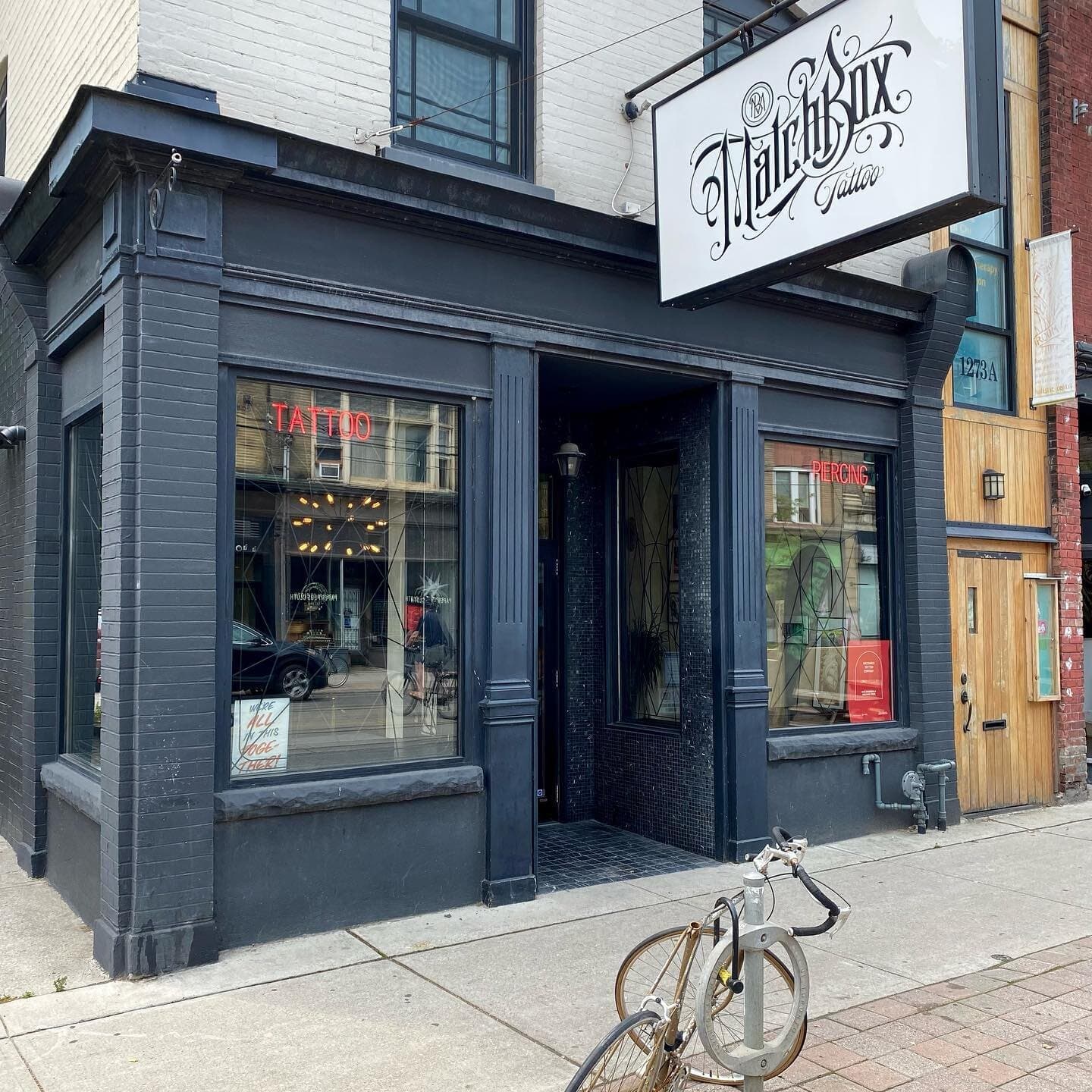 Come check out our new space at 1273 Queen West✨Swipe➡️
.
Same love & energy🖤
.
Updated safe space🖤
.
New you after you come through🖤
.
.
.
.
.
.
#toronto
#2020 #tattoos2020 #ink #matchboxtattoo #market707 #toronto #torontotattooshops #queen