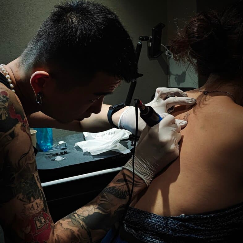 Adept Tattoos & Body Piercing Studio - Bedford
