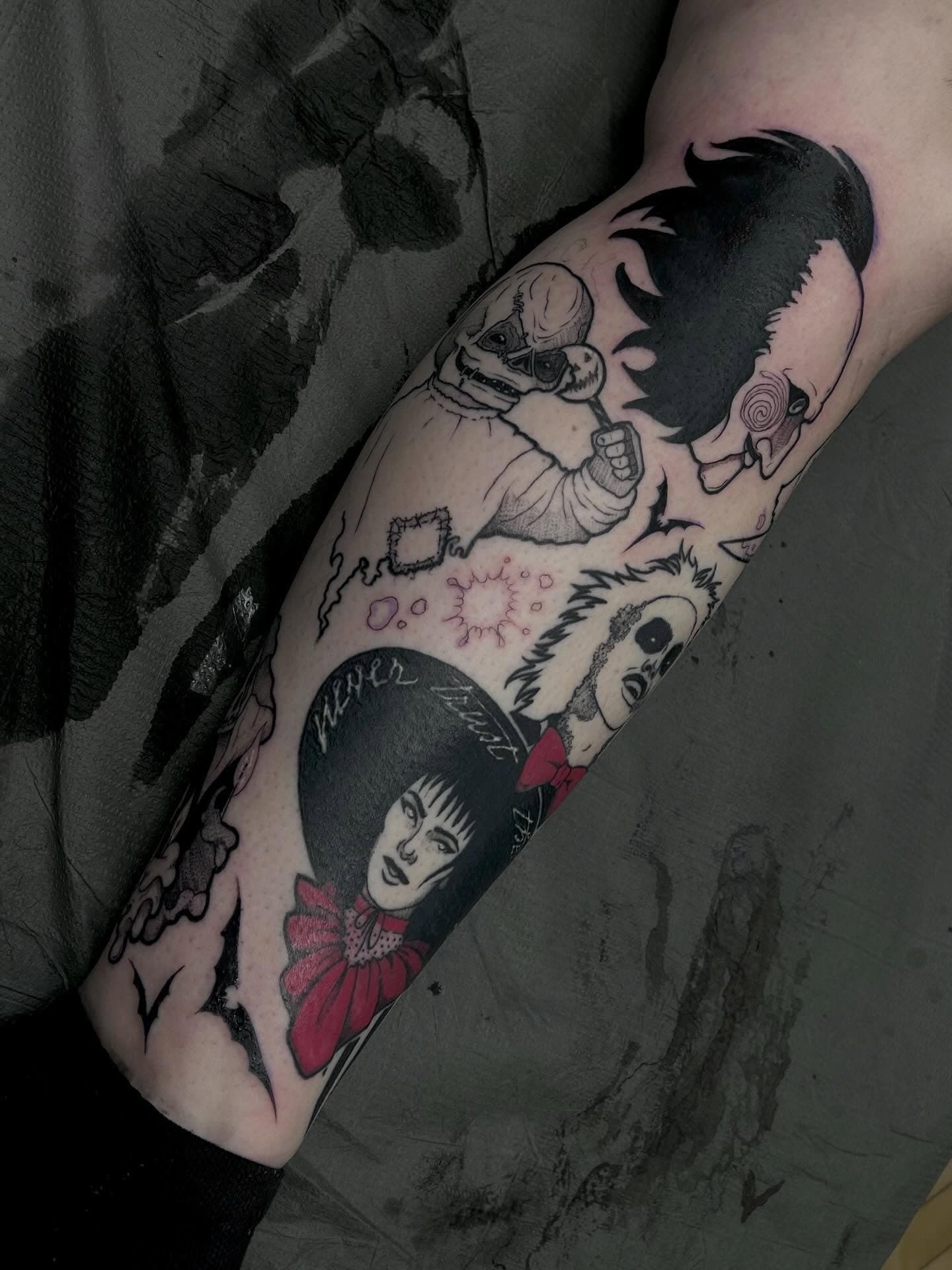 In-progress leg sleeve I’ve been working on 🖤 some fresh, some healed, to be continued in the fall ✨ Made at @springfevertattoo