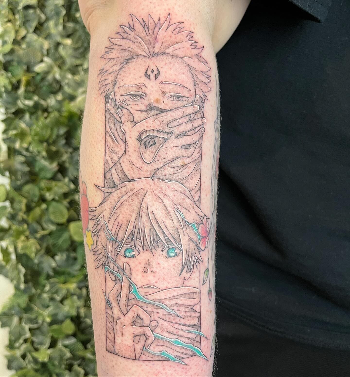Jujutsu Kaisen piece by Dea, @deabeantattoos. Thank you so much for all of our wonderful clients that come to do for anime pieces. She grew up watching anime and now being able to tattoo it makes her so happy.
She would love to do more characters f
