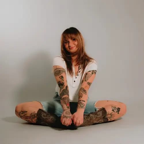 Portrait de Rhi Salzl — Marc'd Up Tattoos