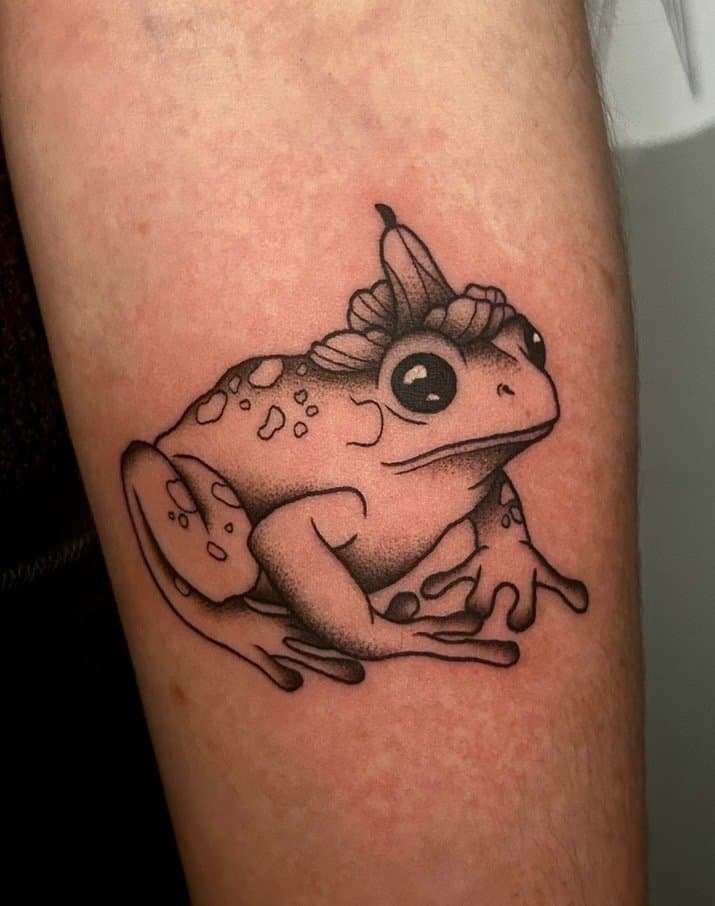 Fine line frog tattoo by Hailey, welcoming tattoo clients from Oshawa, Courtice, Bowmanville and Durham Region.