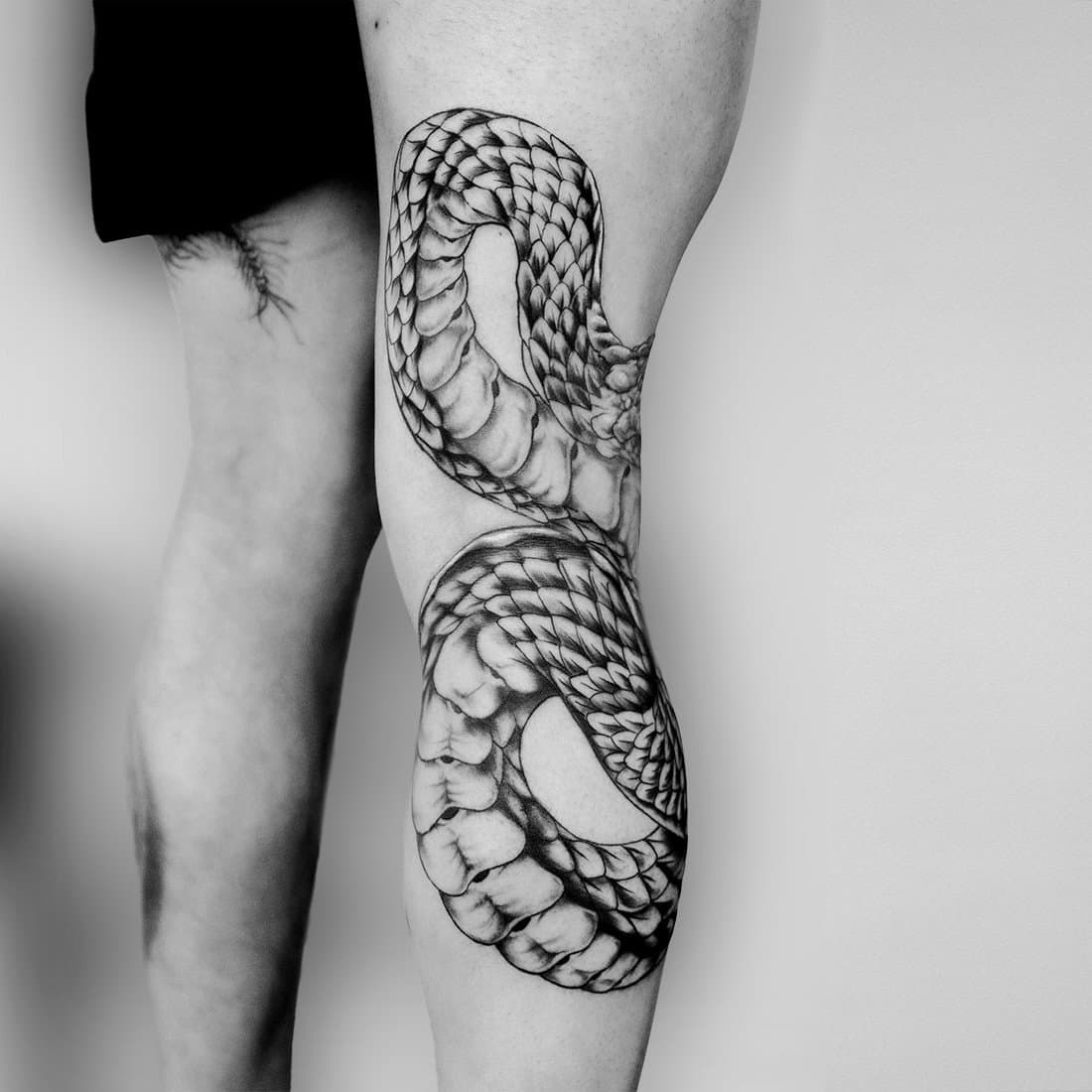 COSACO-TATTOO-1100X1100-SNAKE-TATTOO-TATTOO-2.jpg