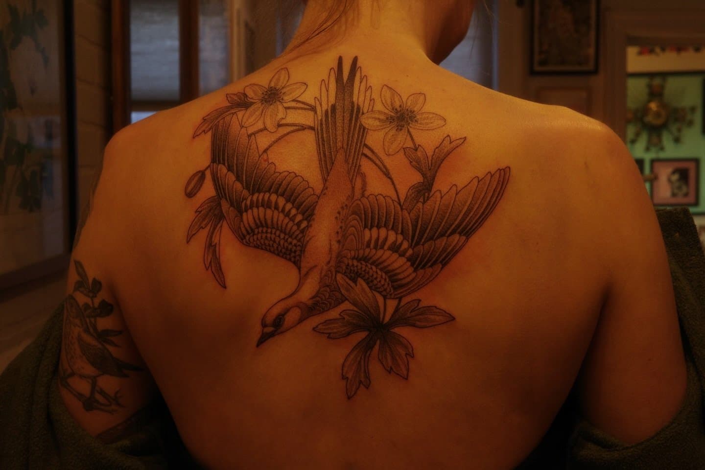 Passenger pigeons deserved better, you know? Thank you for making the trip, Élizabeth!💫 Made at @undermythumbtattoos