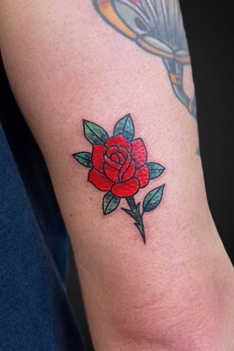 american-traditional-tattoo-rose