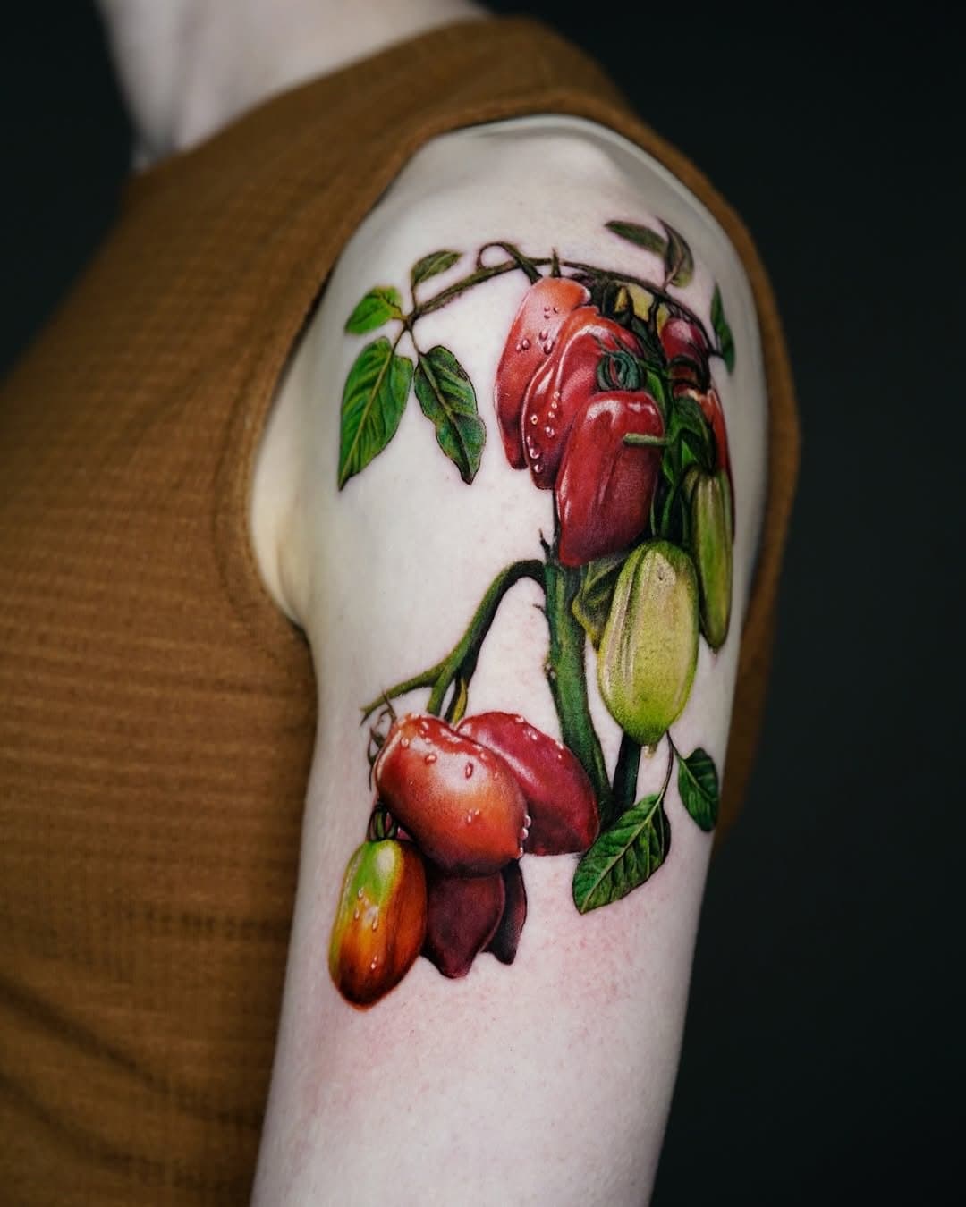 Fresh off the vine, San Marzano tomatoes. Book with @suno_tattoo ! 📧 info@sjtattoostudio.com