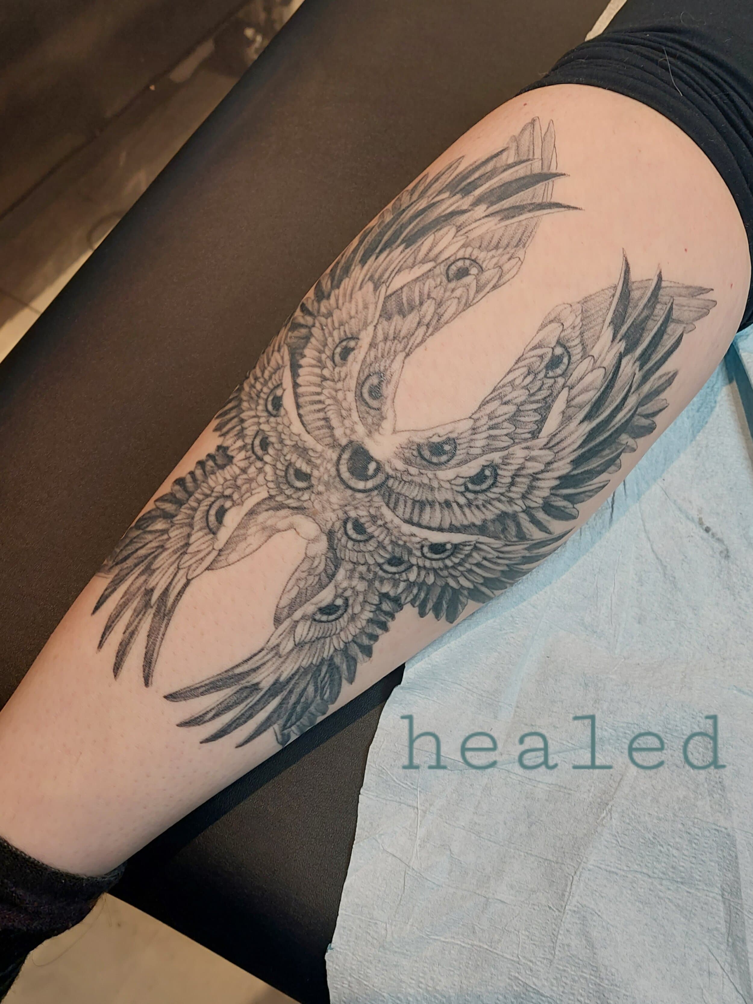Tatouage présenté dans le portfolio officiel de Julie Dives