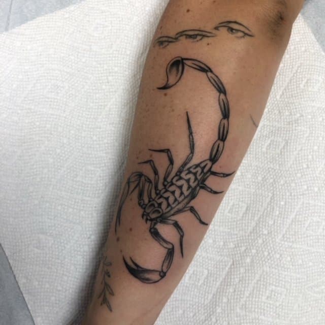 black work, scorpion on forearm tattoo